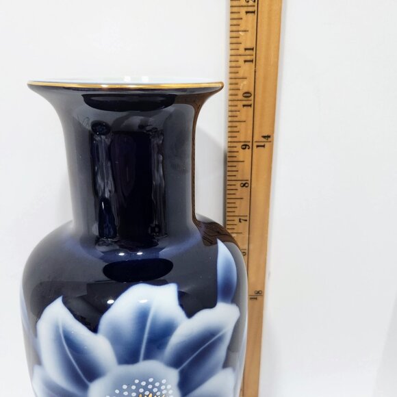 Navy Blue Vase and Plate, 10 1/2" Shiny Glass with big blue flower - Picture 6 of 9